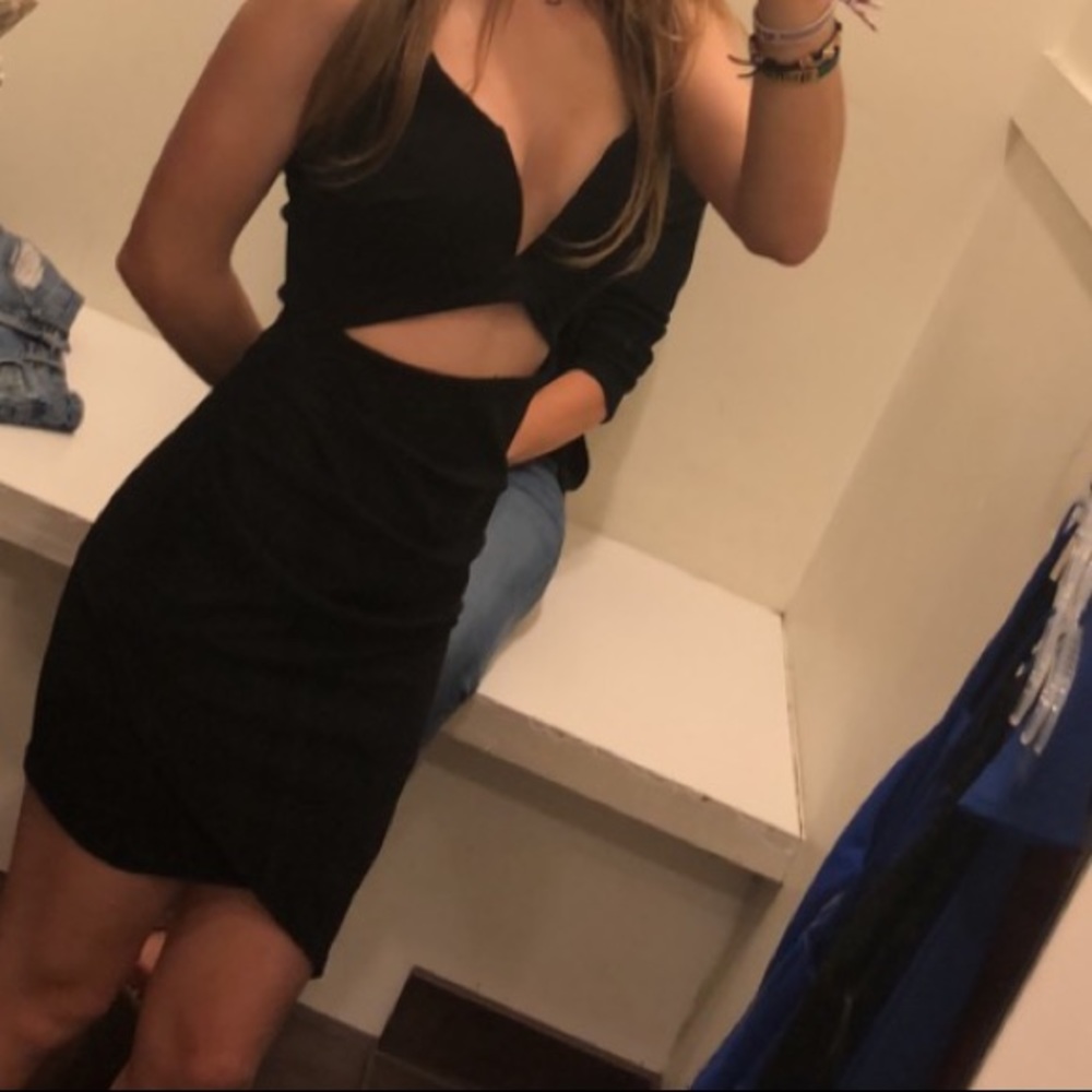 Short Black A’gaci dress